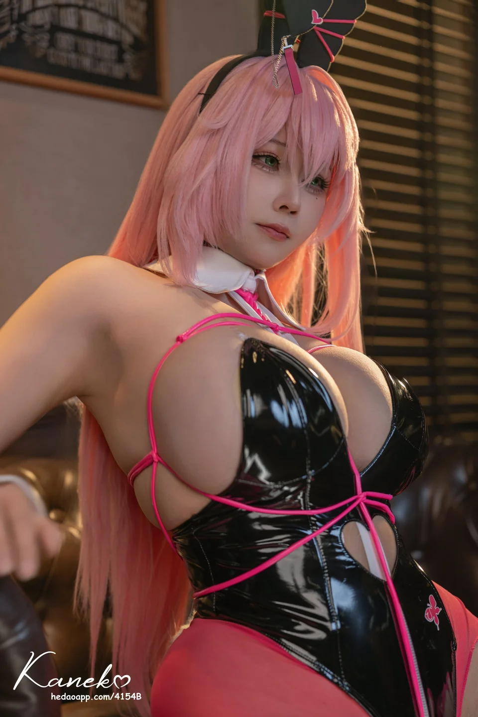 KANEKO_咔喵 - NIKKE 薇尔维特 兔女郎 [18P-45MB] tg@simisebaisi 【丝足阁】15.webp